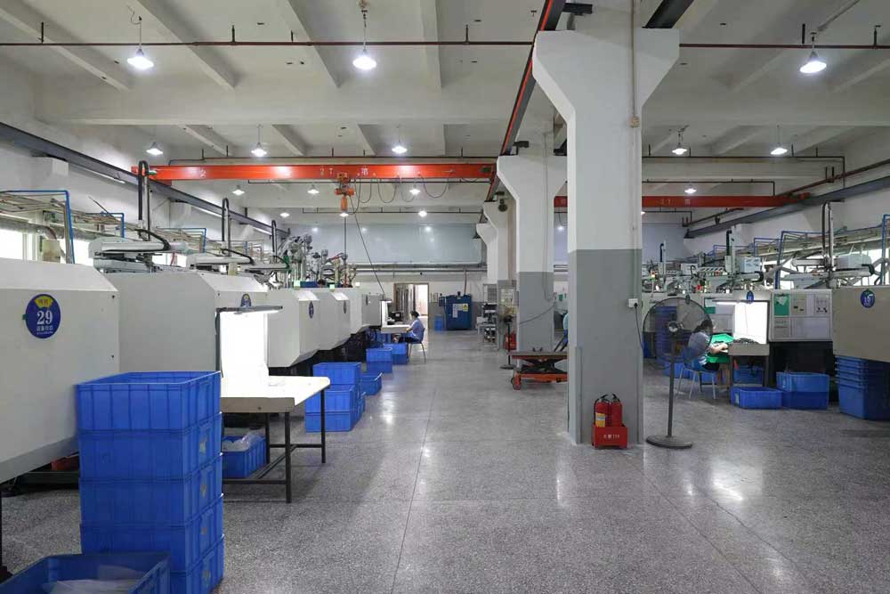 廠區(qū)車(chē)間